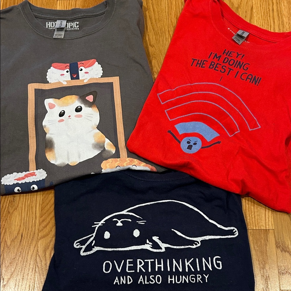 Bundle of 3 Hot Topic T-shirts, size S.